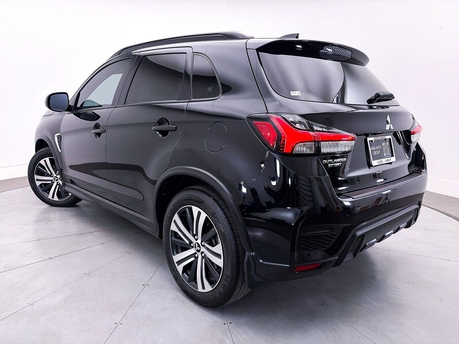 Used 2026 Mitsubishi Outlander Sport SEL AWD/4WD image 2