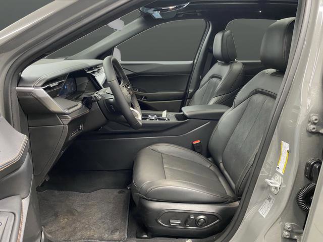 New 2026 Jeep Cherokee Overland w/ Trailer Tow Group image 3