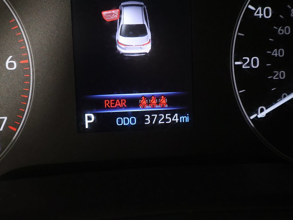 Used 2024 Toyota Corolla LE FWD image 34