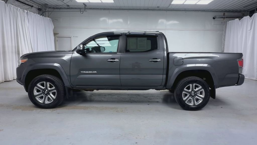 Certified 2018 Toyota Tacoma Limited AWD/4WD image 20