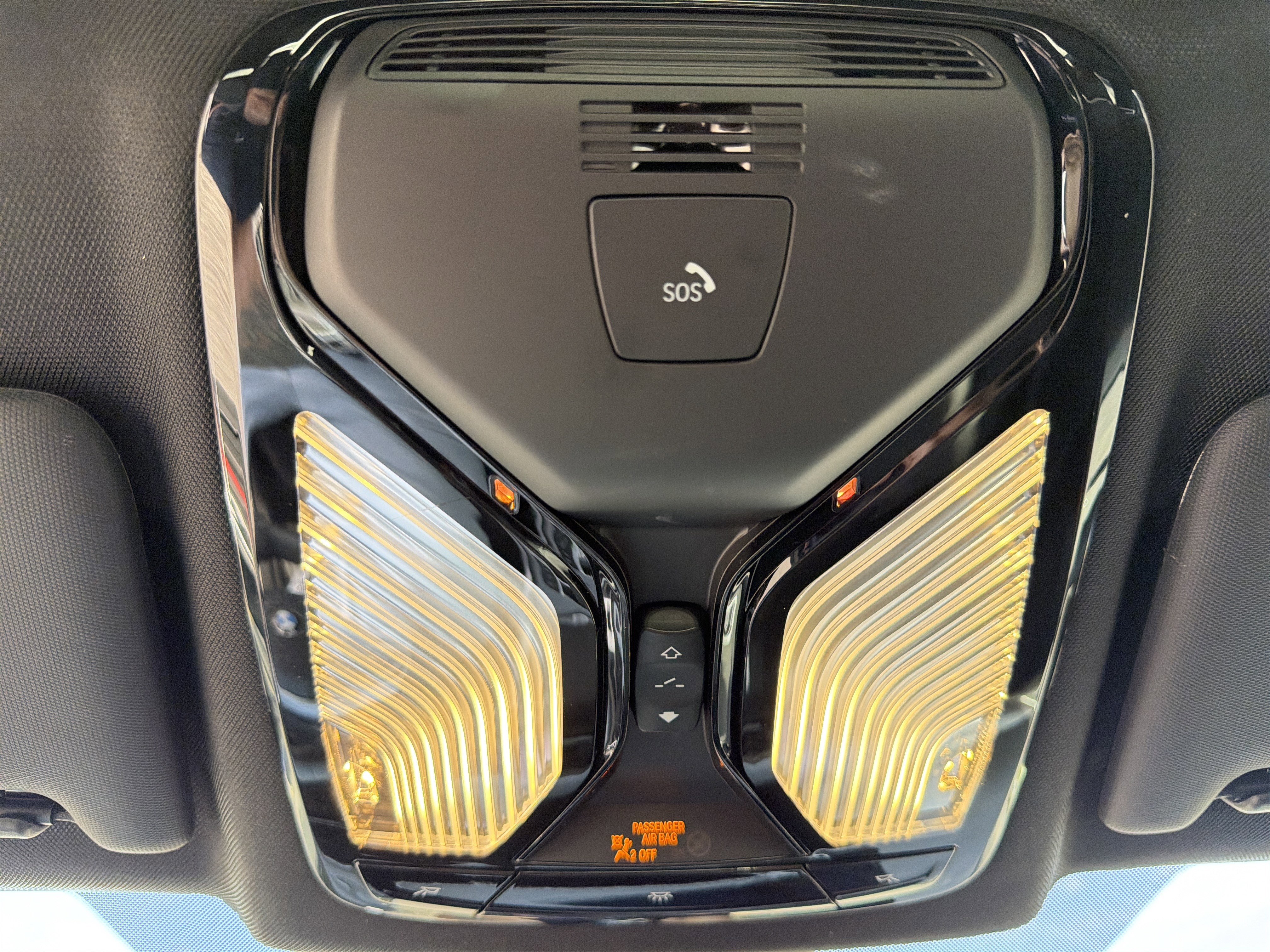 Used 2025 BMW 430i Coupe w/ M Sport Package image 14