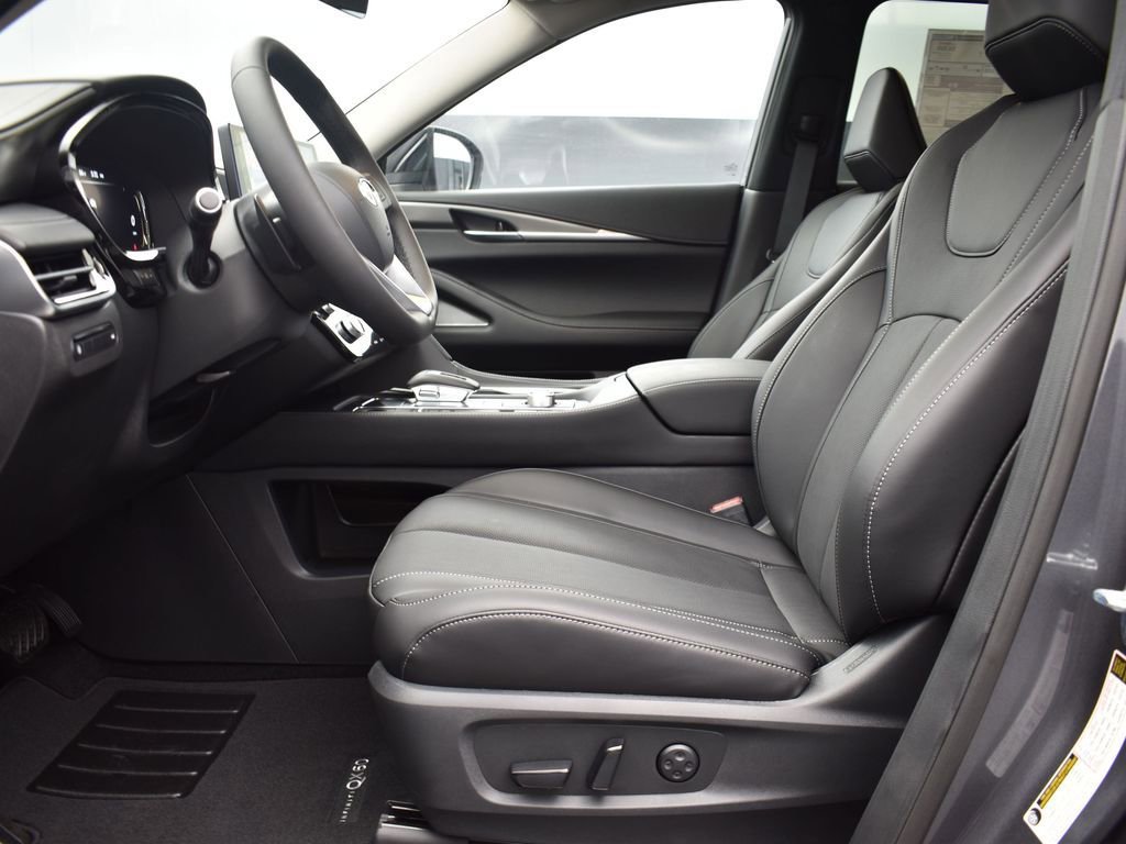 Certified 2026 INFINITI QX60 Pure w/ Cargo Package image 12