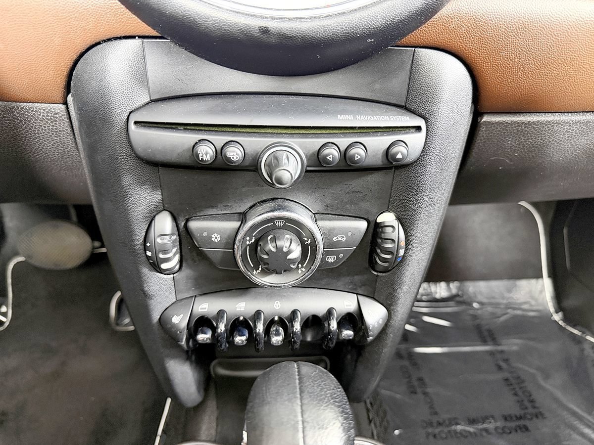 Used 2012 MINI Cooper Convertible FWD image 52