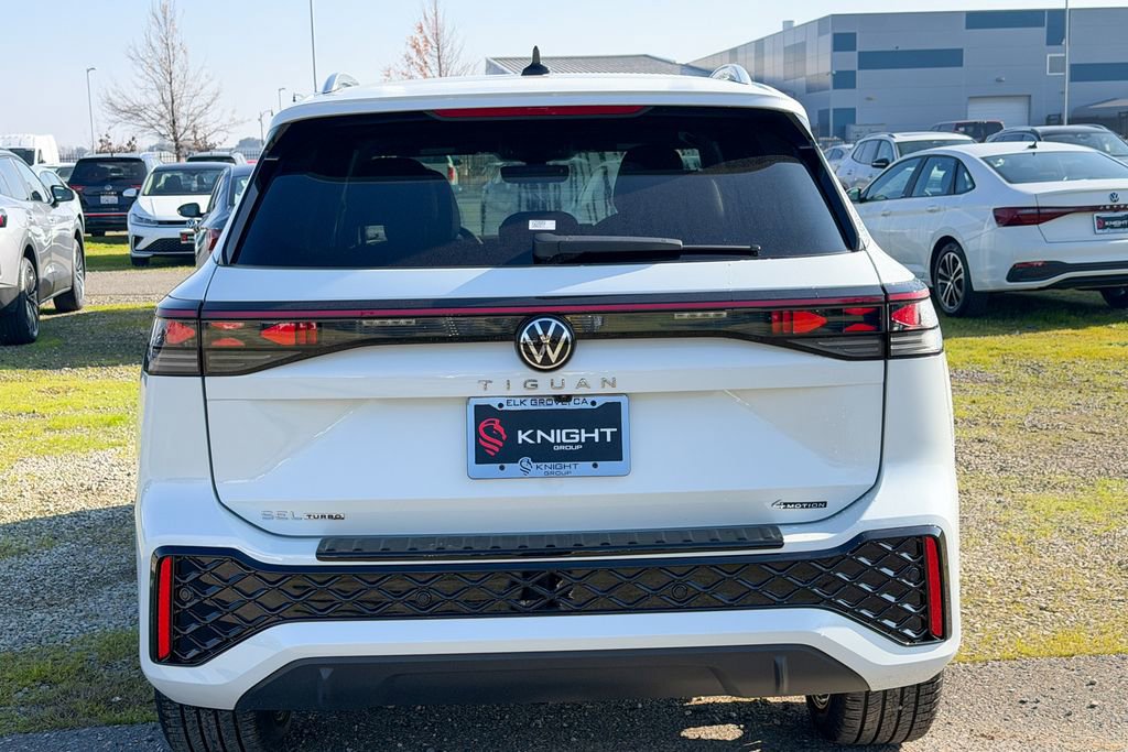 New 2026 Volkswagen Tiguan SEL R-Line image 9