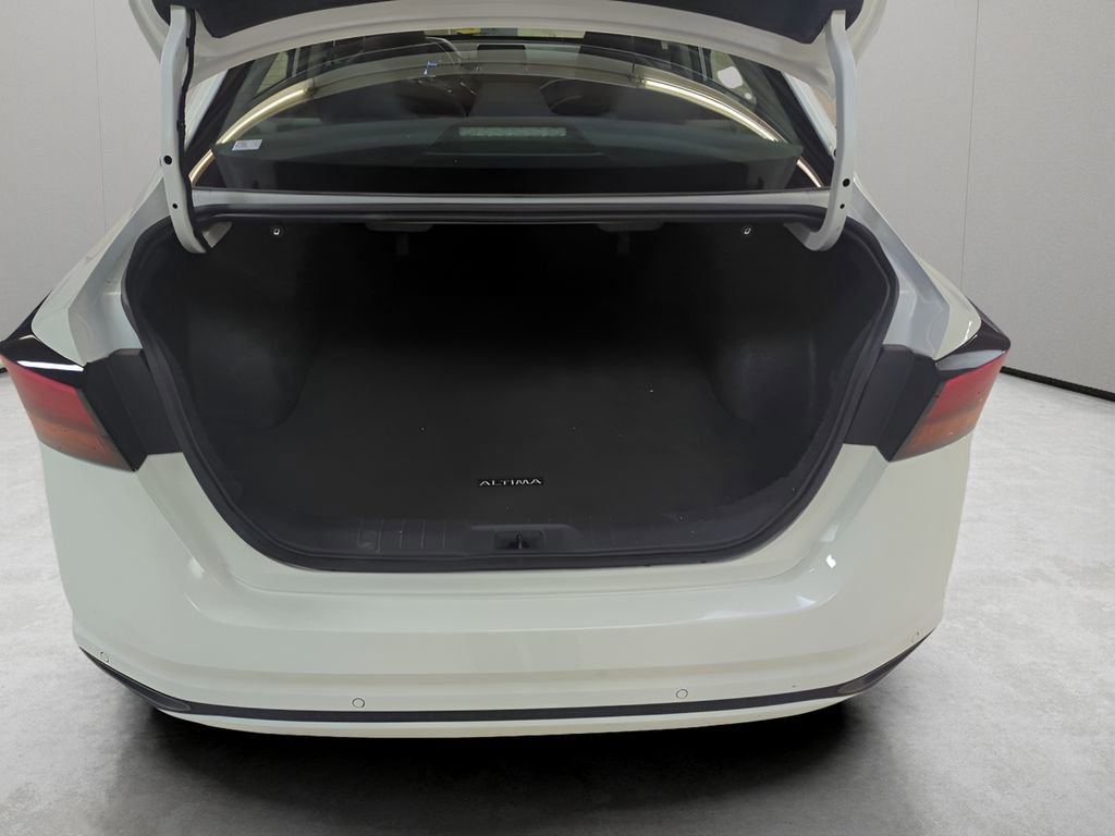 Used 2025 Nissan Altima 2.5 SV image 23