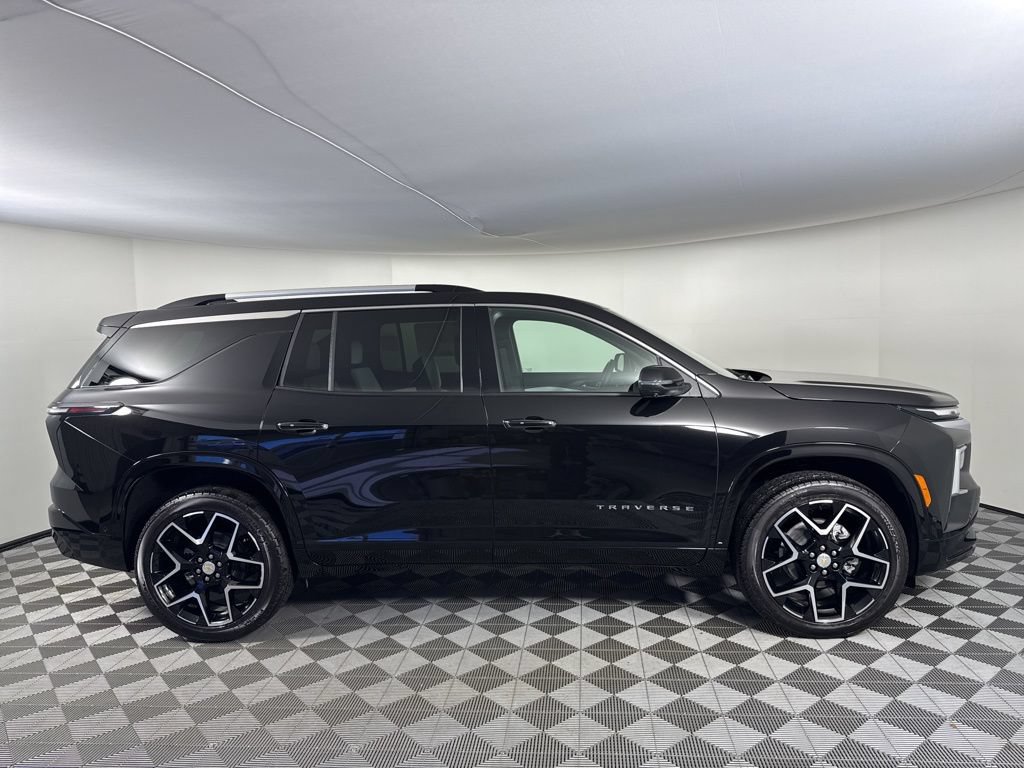 New 2026 Chevrolet Traverse High Country FWD image 6