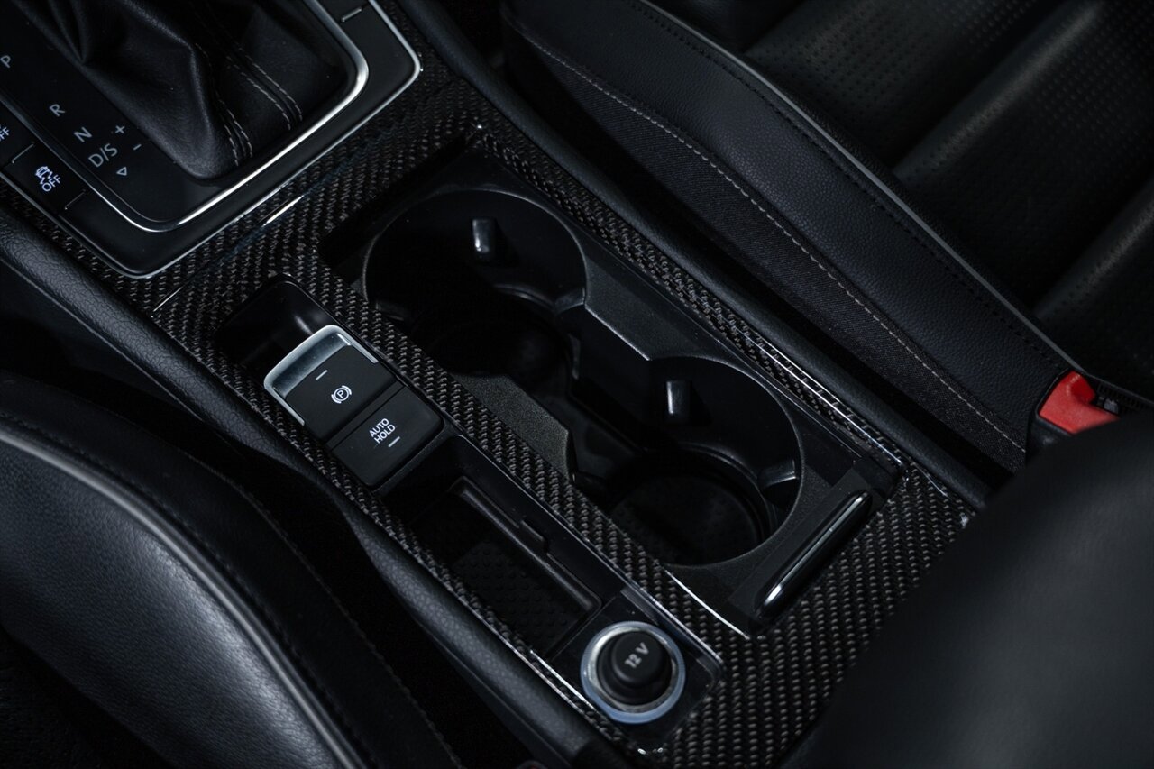 Used 2019 Volkswagen Golf R 4-Door image 56