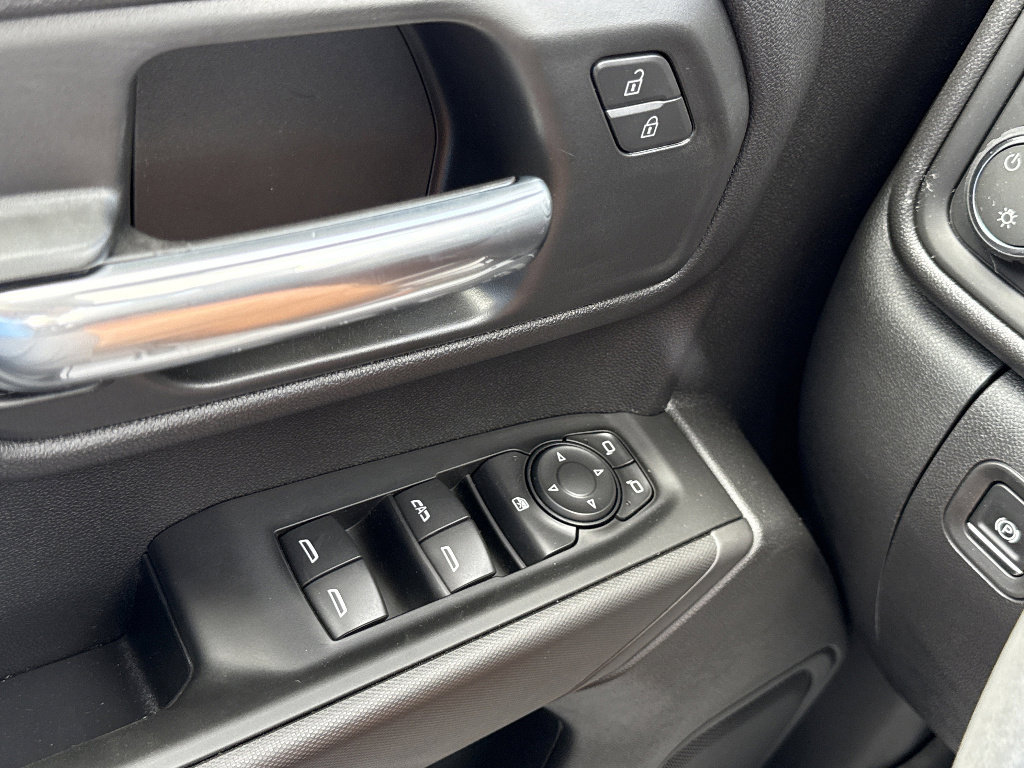 New 2026 Chevrolet Silverado 1500 Custom AWD/4WD image 30