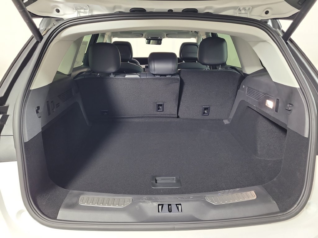New 2026 Lincoln Nautilus Reserve AWD/4WD image 5