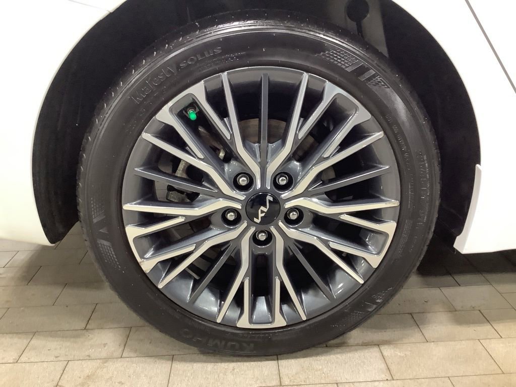 Certified 2023 Kia Forte GT-Line w/ GT-Line Technology Package image 27