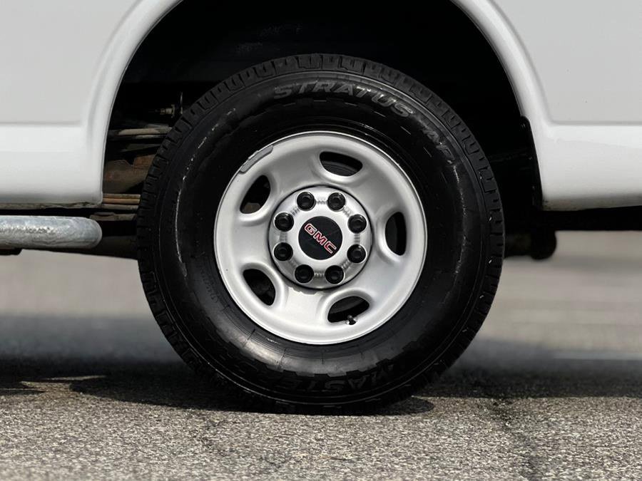 Used 2019 GMC Savana 2500 w/ Driver Convenience Package image 40