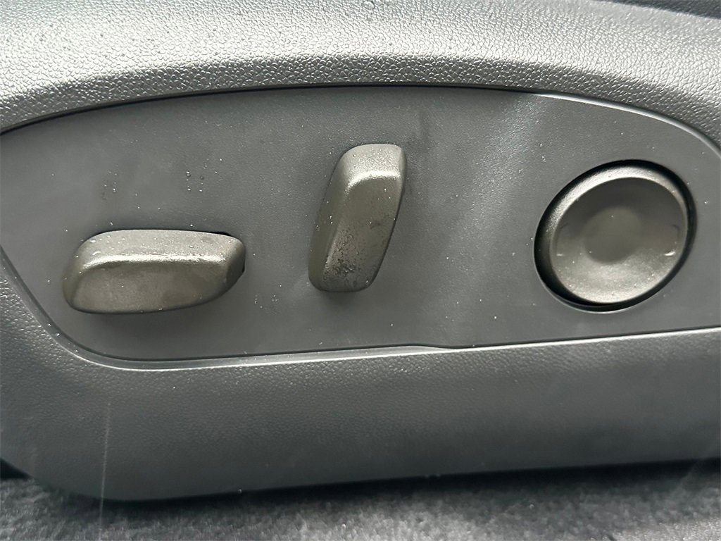 New 2026 Chevrolet Equinox EV LT image 22