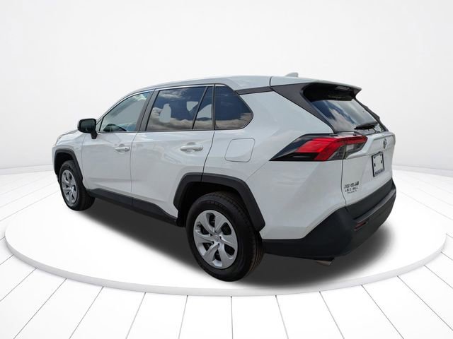 Used 2024 Toyota RAV4 LE image 6