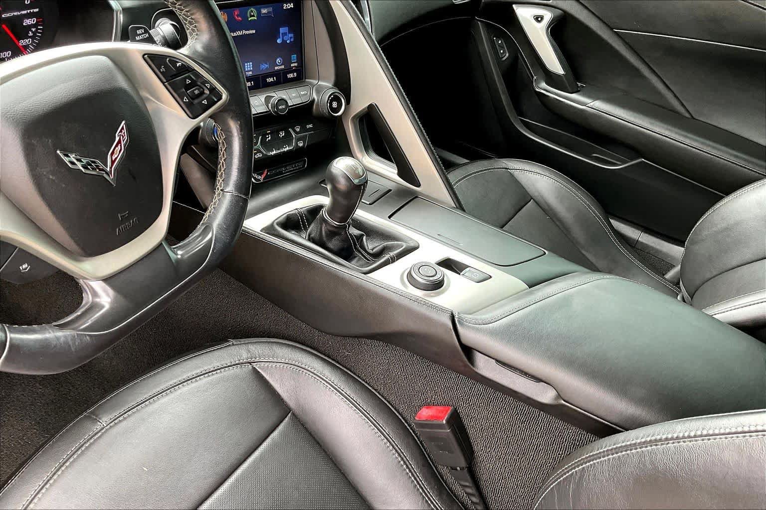 Used 2016 Chevrolet Corvette Stingray Coupe RWD image 14
