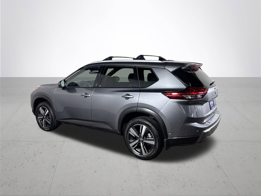 Used 2024 Nissan Rogue SL AWD/4WD image 8