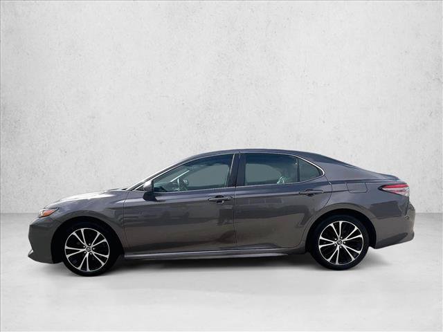 Used 2018 Toyota Camry SE FWD image 6