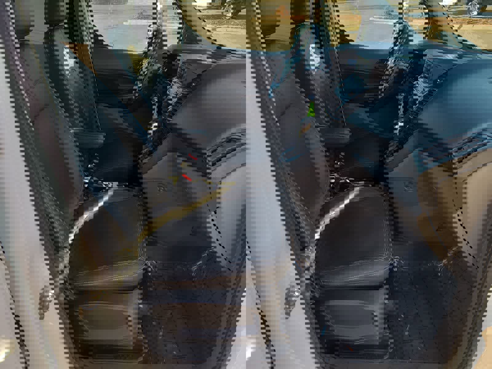 Used 2020 Ford Transit Connect XL image 22