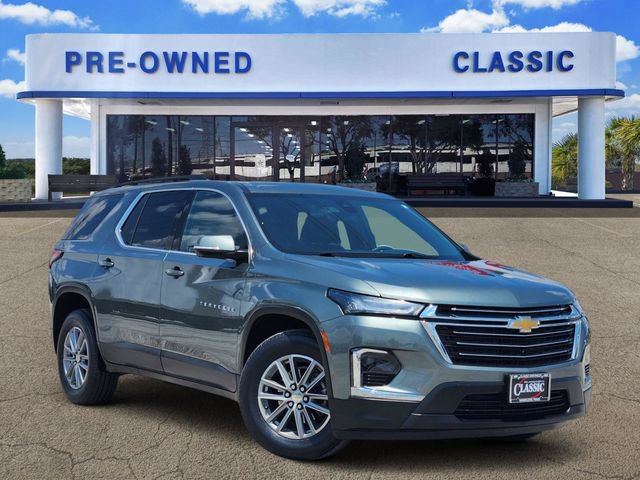 Used 2023 Chevrolet Traverse LT