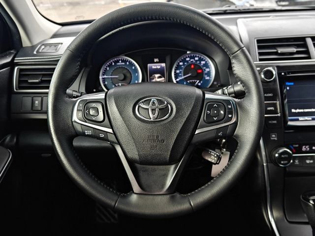 Used 2017 Toyota Camry XLE FWD image 18