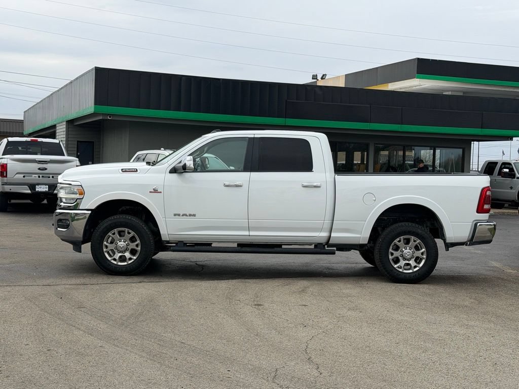 Used 2022 RAM 2500 Laramie AWD/4WD image 2