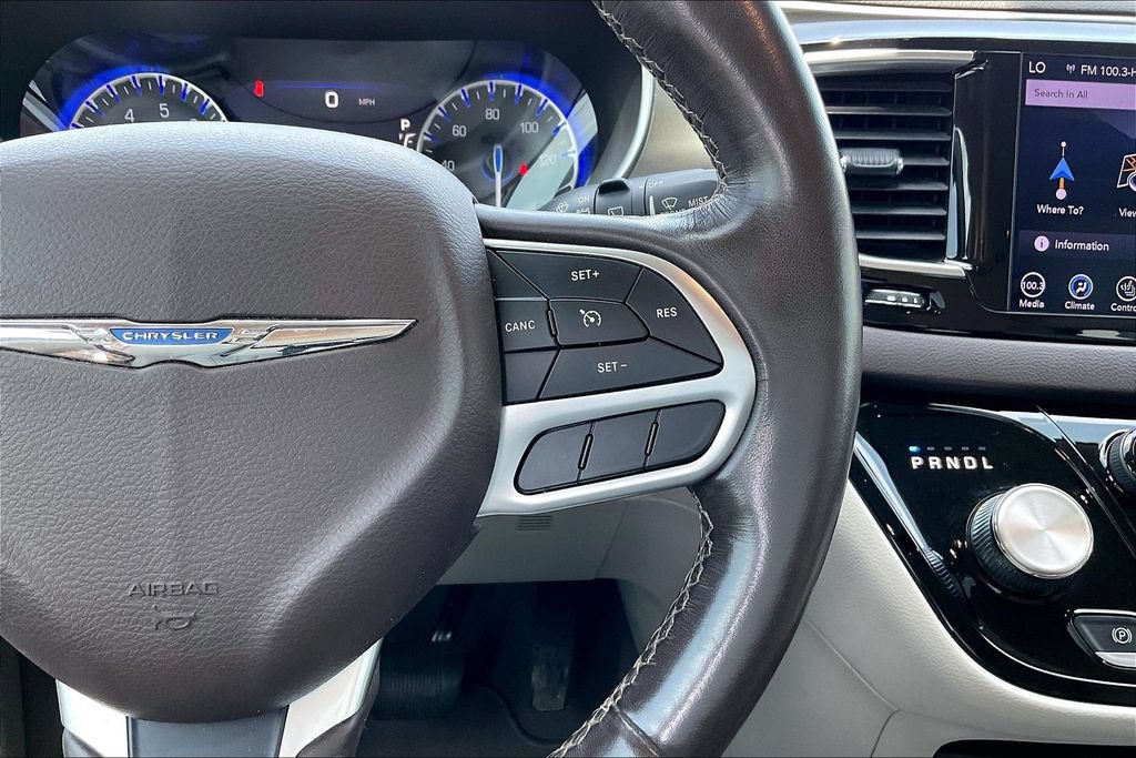 Certified 2019 Chrysler Pacifica Touring-L Plus FWD image 11