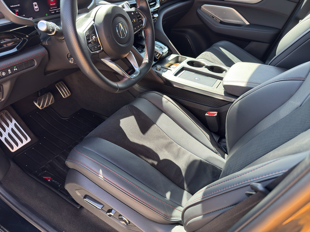 Used 2025 Acura MDX A-Spec image 13