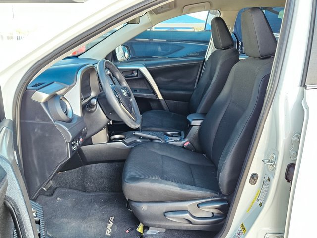 Used 2014 Toyota RAV4 LE image 14