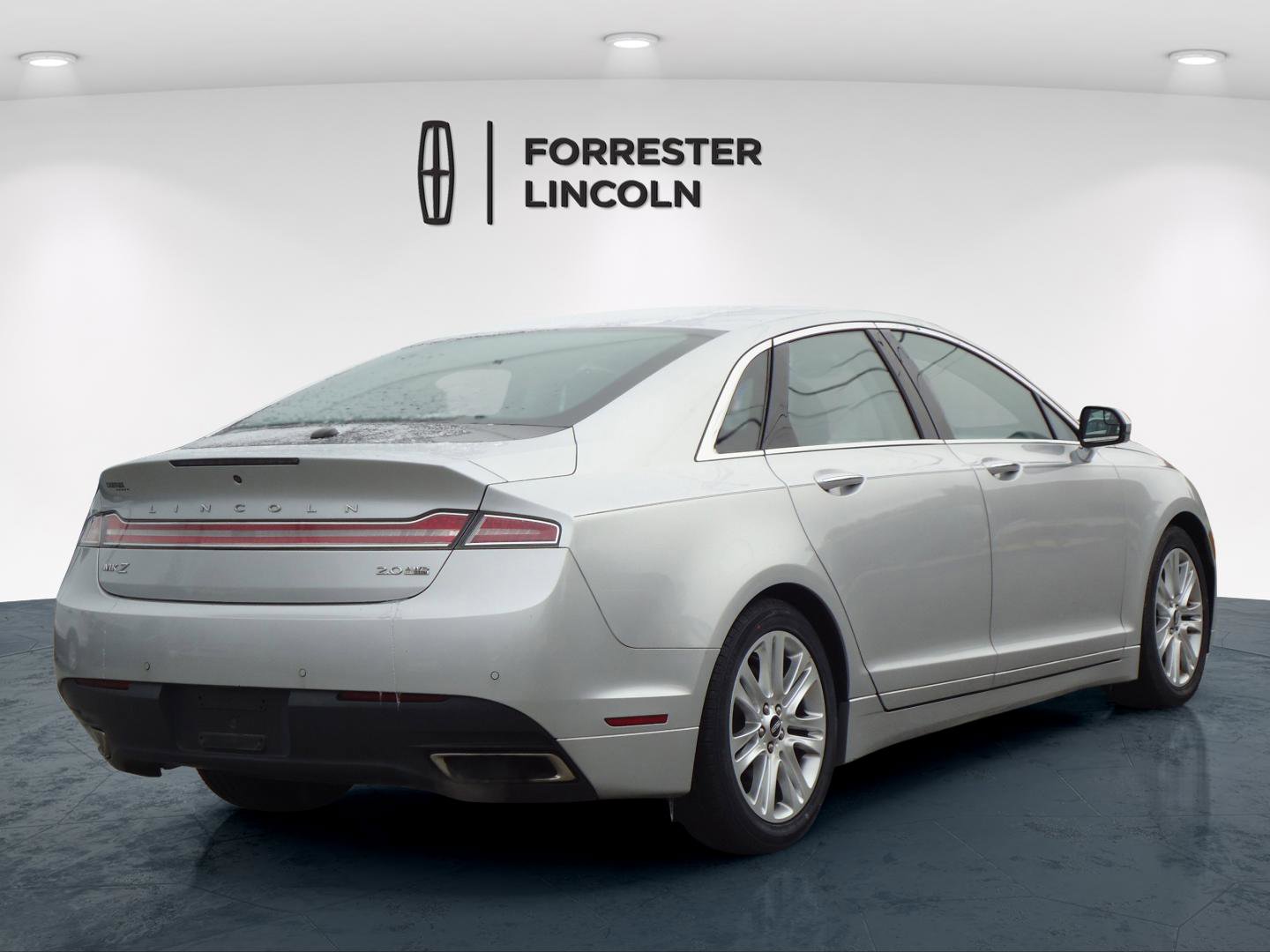 Used 2016 Lincoln MKZ AWD image 3