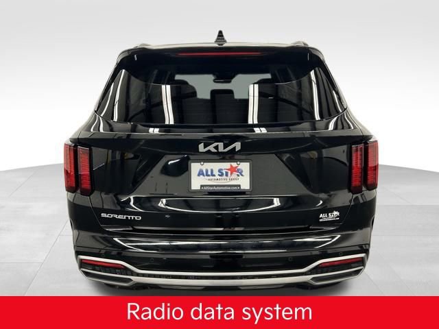 Used 2023 Kia Sorento S image 9