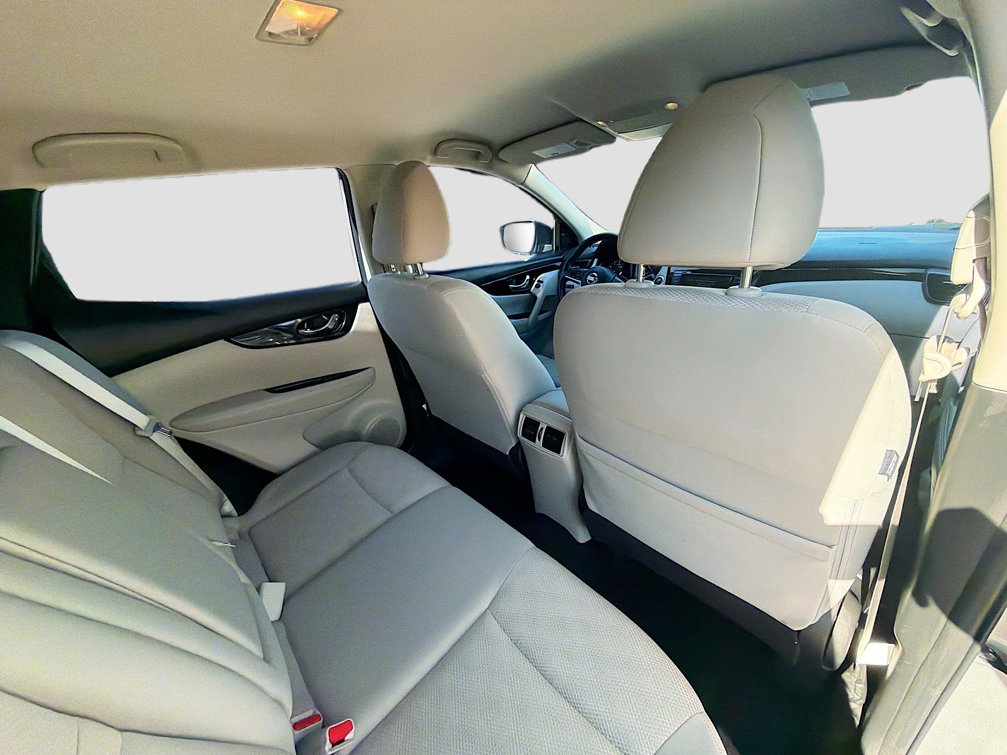 Used 2019 Nissan Rogue Sport SV w/ All-Weather Package image 29