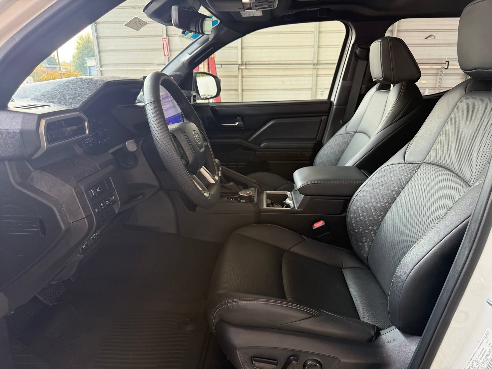 Used 2024 Toyota Tacoma Limited w/ Limited Package (LT) AWD/4WD image 12
