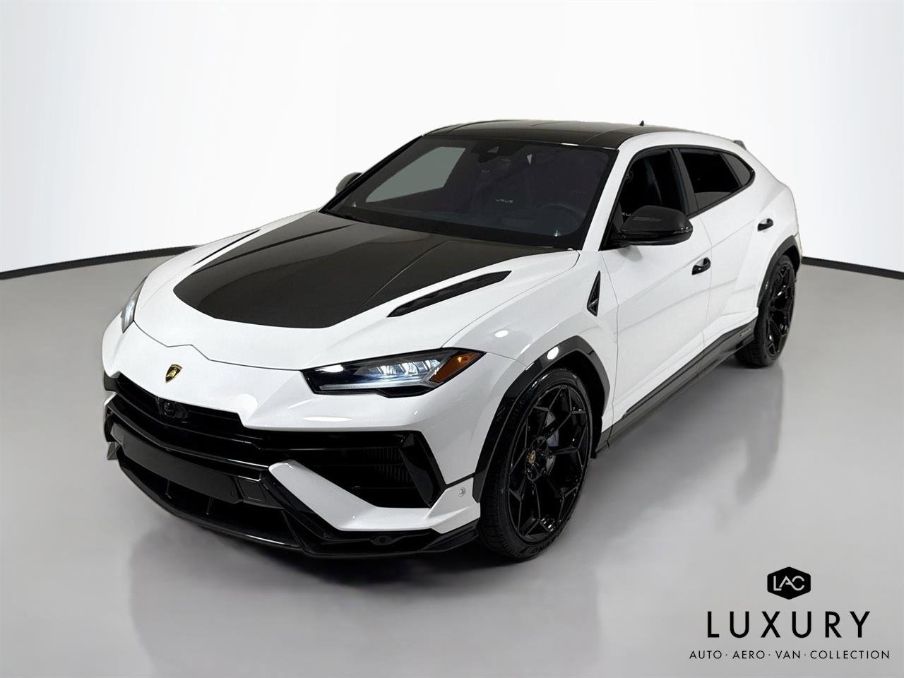 Used 2024 Lamborghini Urus Performante AWD/4WD image 4