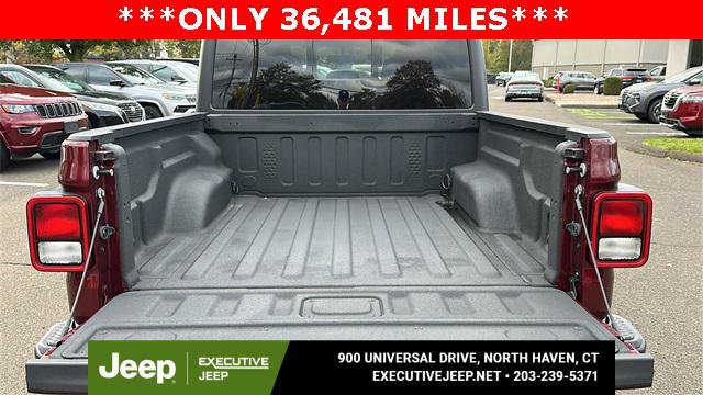 Certified 2022 Jeep Gladiator Willys image 26