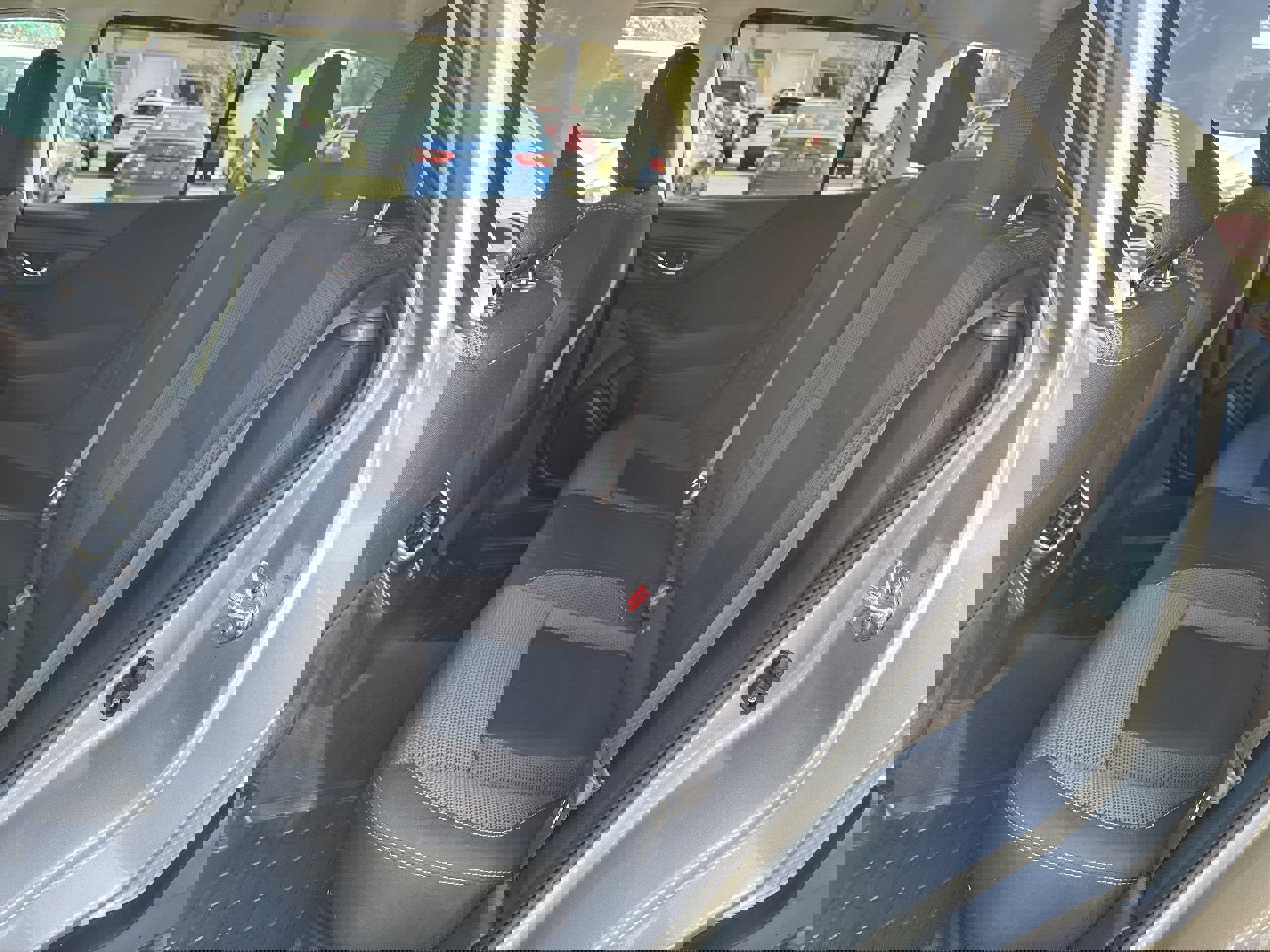 Used 2023 Subaru Outback Premium image 11