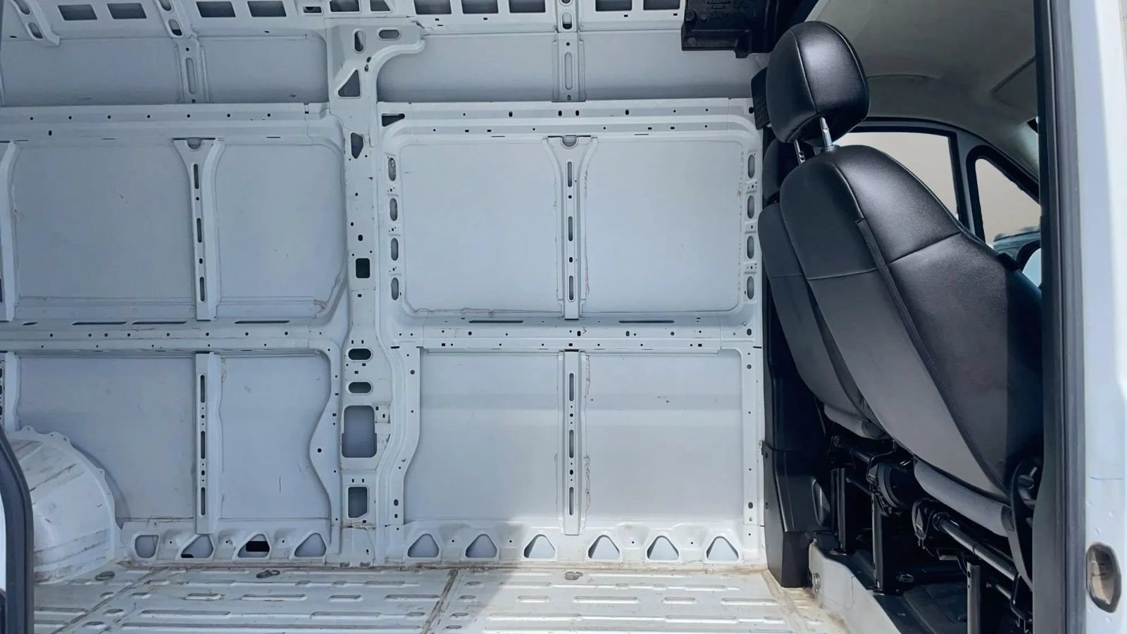 Used 2025 RAM ProMaster 3500 w/ Convenience Group FWD image 39