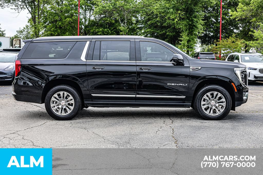 Used 2026 GMC Yukon XL Denali w/ Sun & Power Step Package AWD/4WD image 10