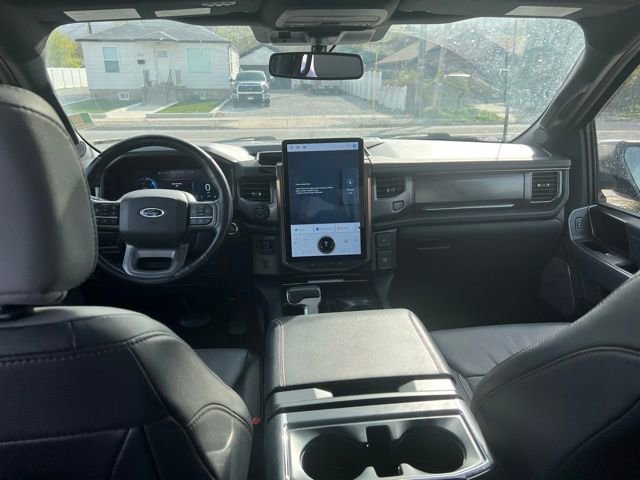 Used 2022 Ford F150 Lightning Lariat w/ Equipment Group 511A High image 6