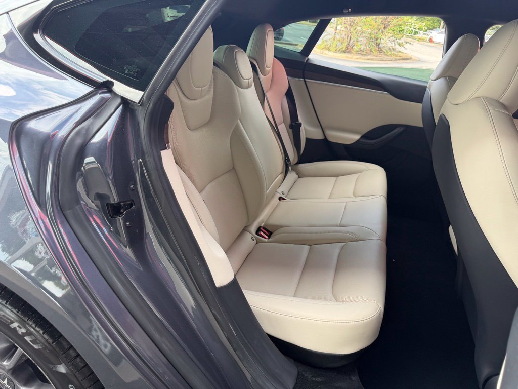 Used 2022 Tesla Model S AWD/4WD image 31