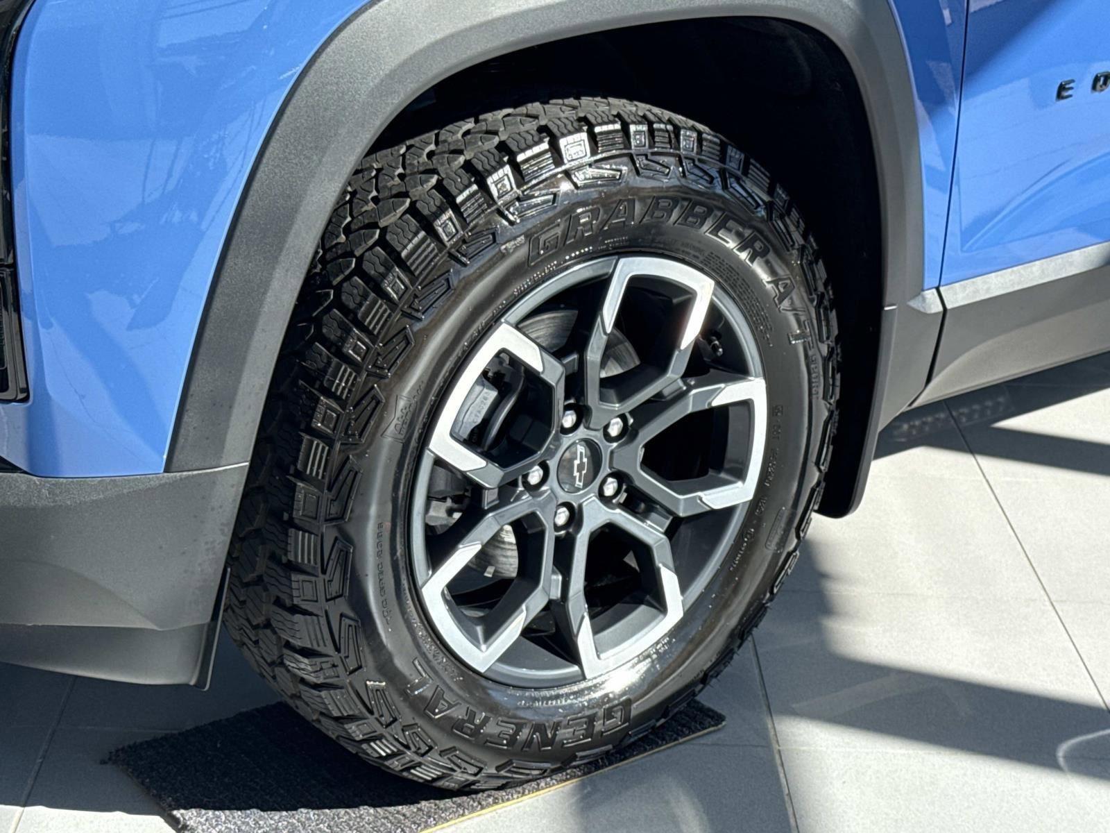 New 2026 Chevrolet Equinox ACTIV w/ Convenience Package III image 17