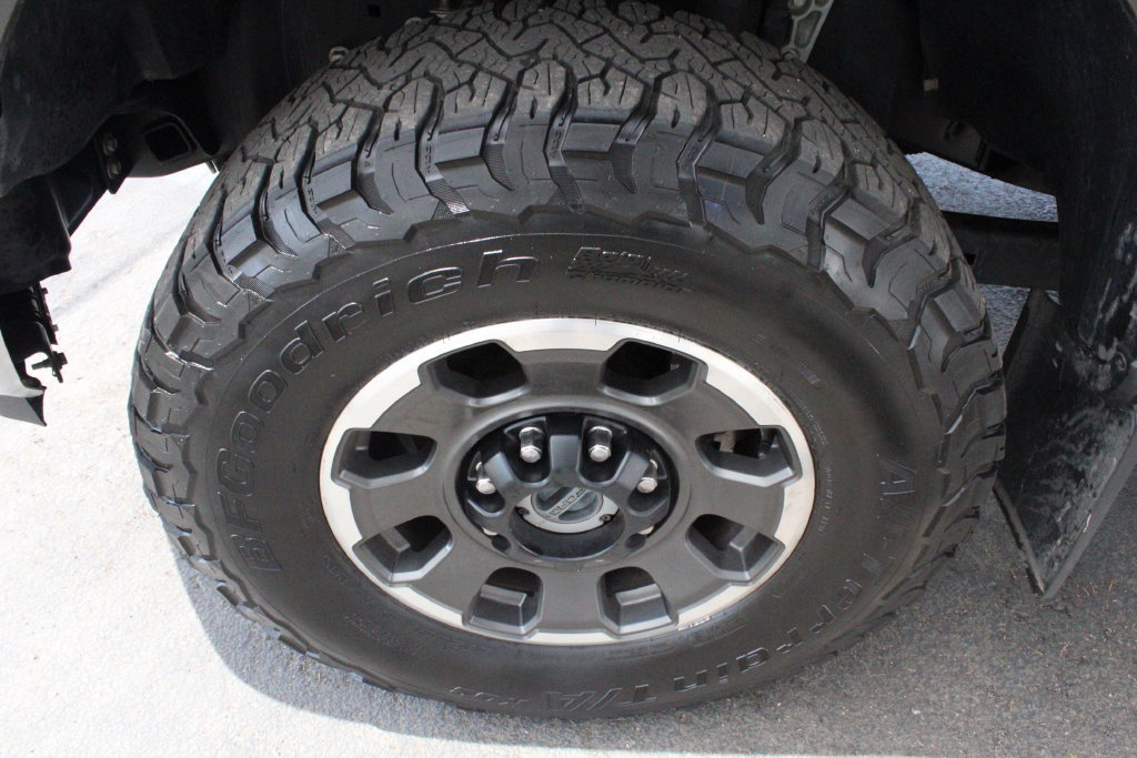 Used 2023 Ford F350 Lariat w/ Tremor Off-Road Package AWD/4WD image 75