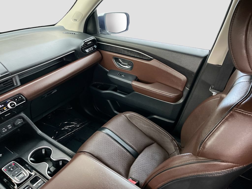 Used 2025 Honda Pilot Elite image 25