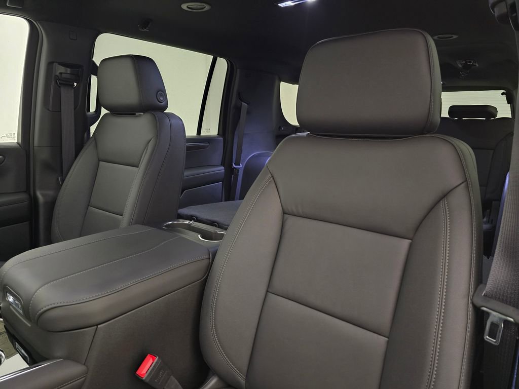New 2026 Chevrolet Suburban LT w/ Comfort Package image 49
