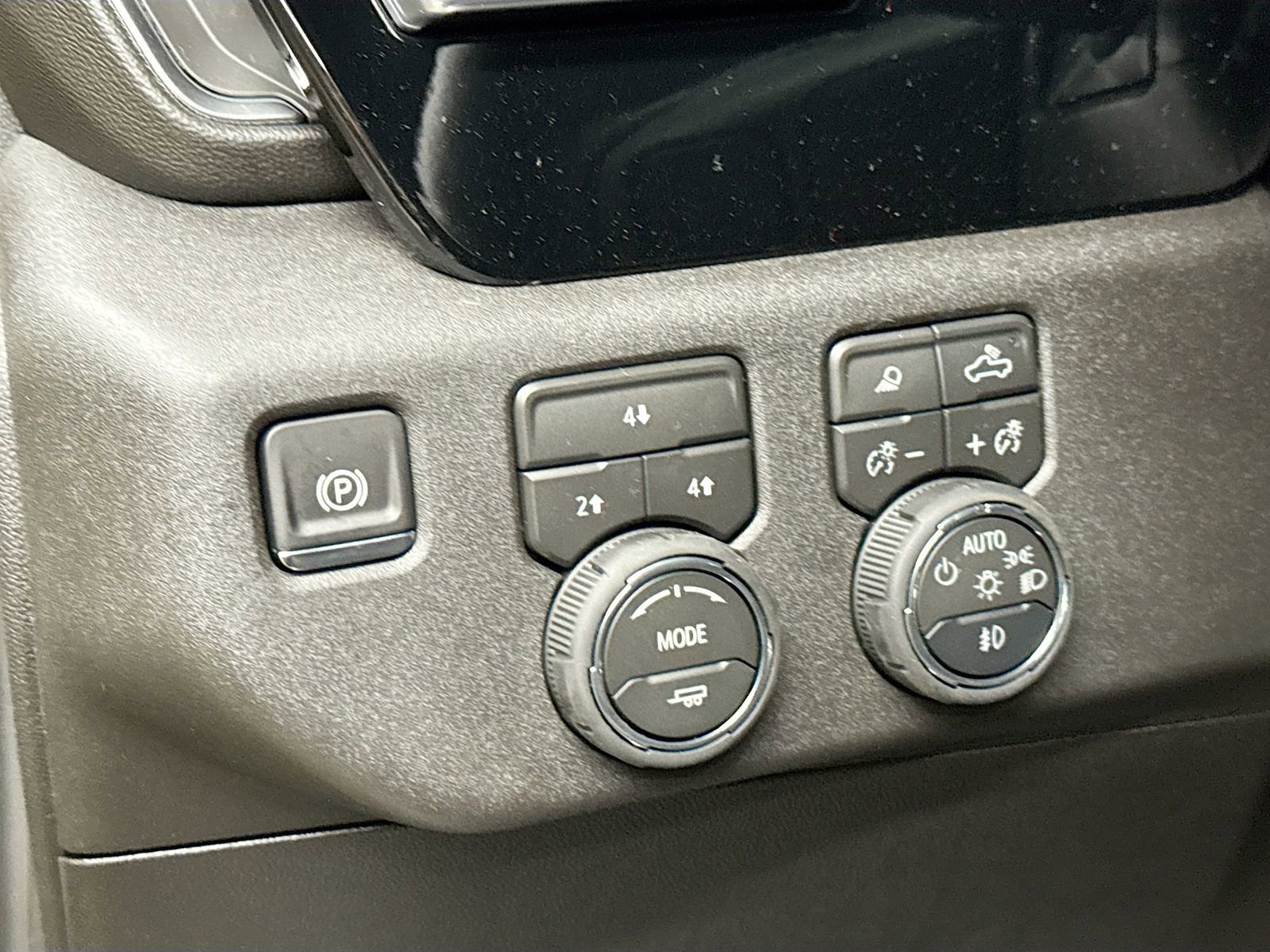 New 2026 Chevrolet Silverado 3500 LT w/ Trail Boss Package image 13