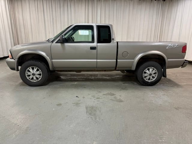 Used 2003 GMC Sonoma SLS w/ SLS Preferred Equipment Group AWD/4WD image 12