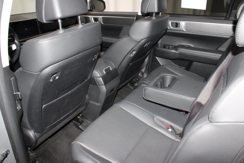 Used 2025 Hyundai Santa Fe SEL AWD/4WD image 20
