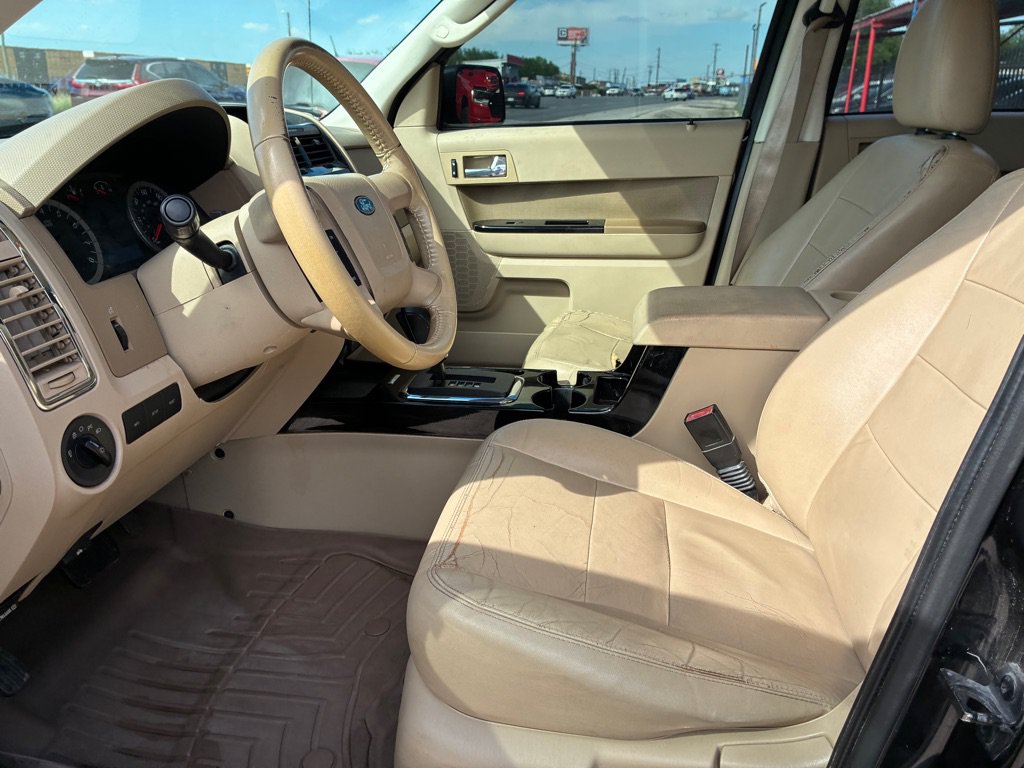 Used 2011 Ford Escape Limited w/ 302A Rapid Spec Order Code FWD image 20