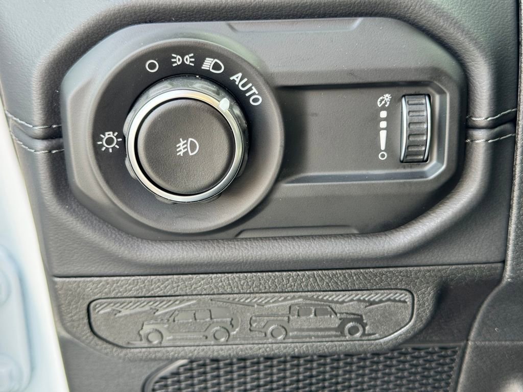 New 2026 Jeep Wrangler Unlimited Rubicon AWD/4WD image 23