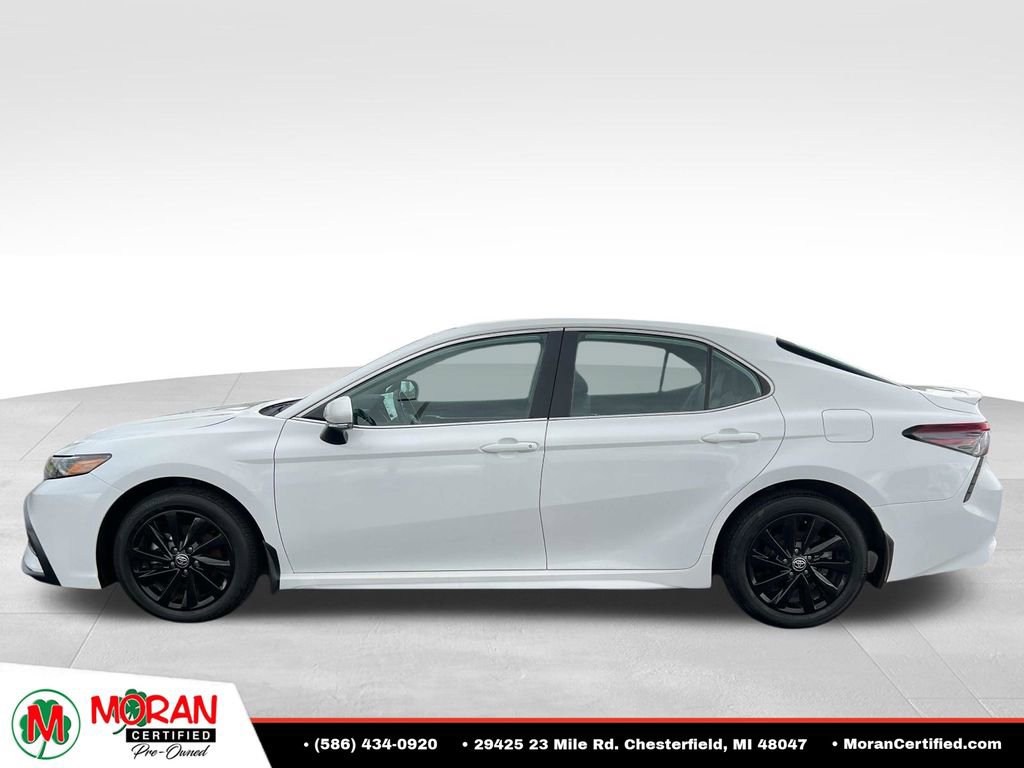 Used 2024 Toyota Camry SE FWD image 2