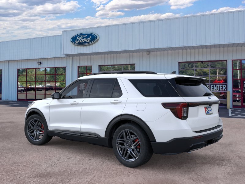 Used 2026 Ford Explorer ST-Line w/ ST-Line Street Pack AWD/4WD image 4