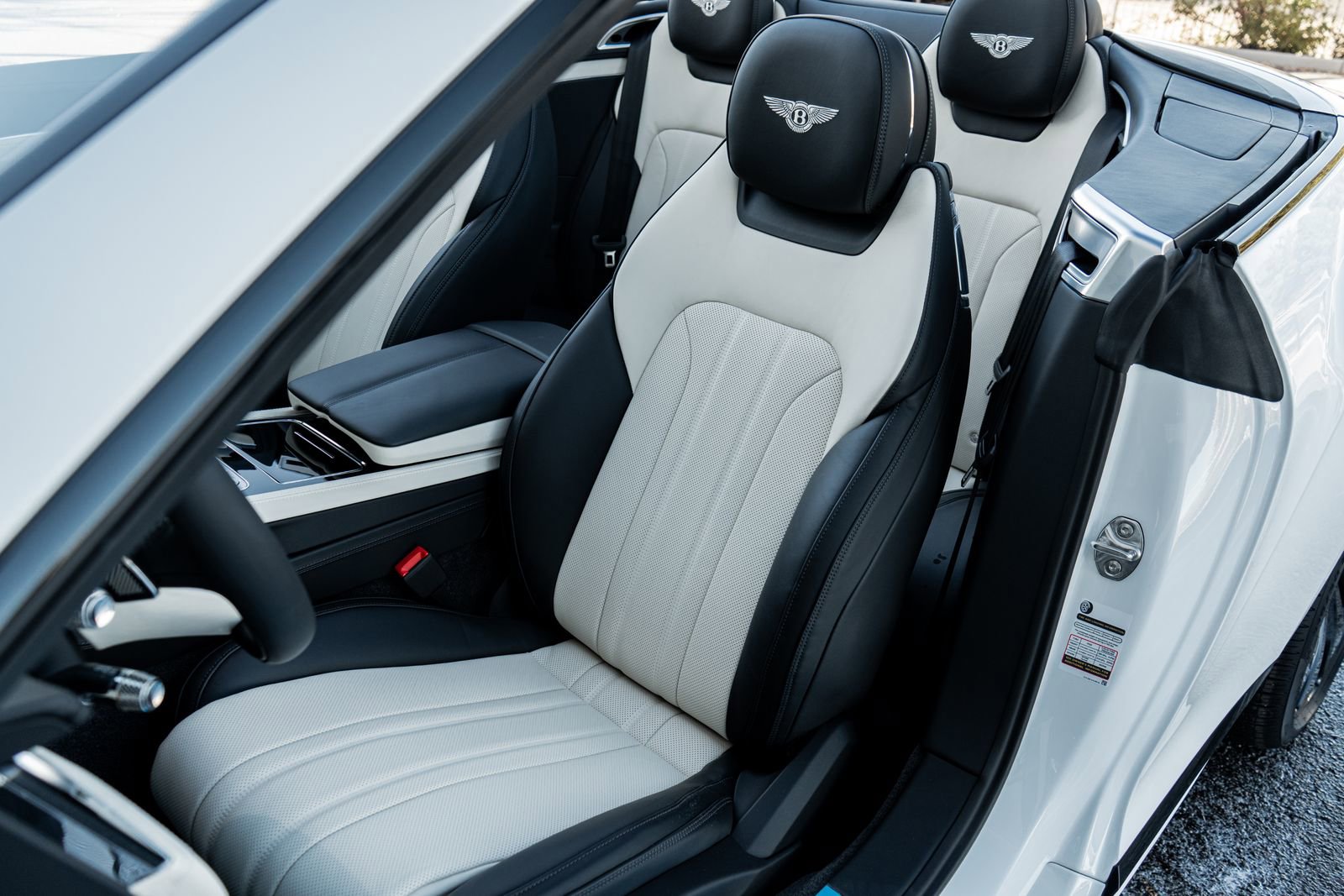 New 2026 Bentley Continental GTC image 29